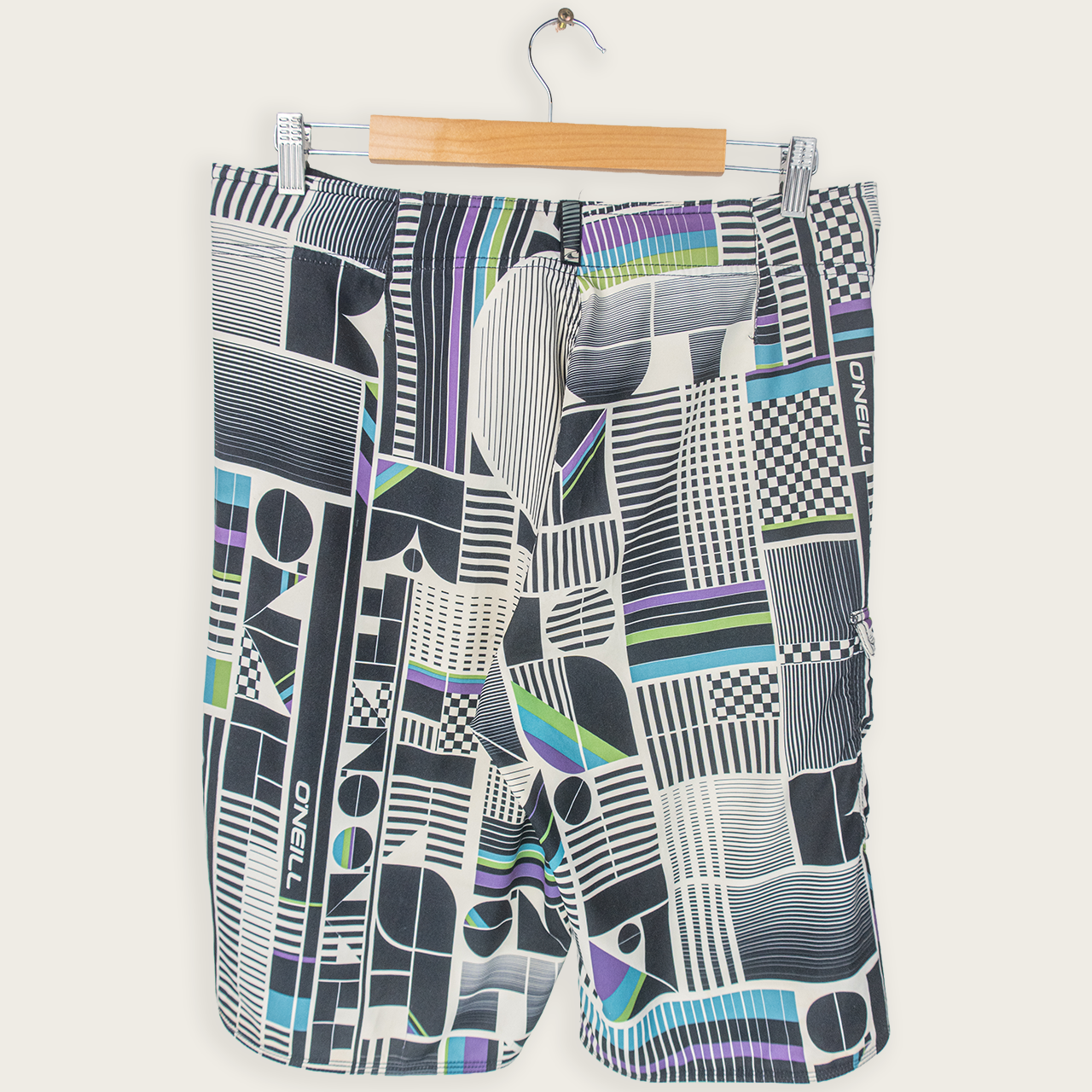 00's O'NEILL BOARD SHORTS - 32"