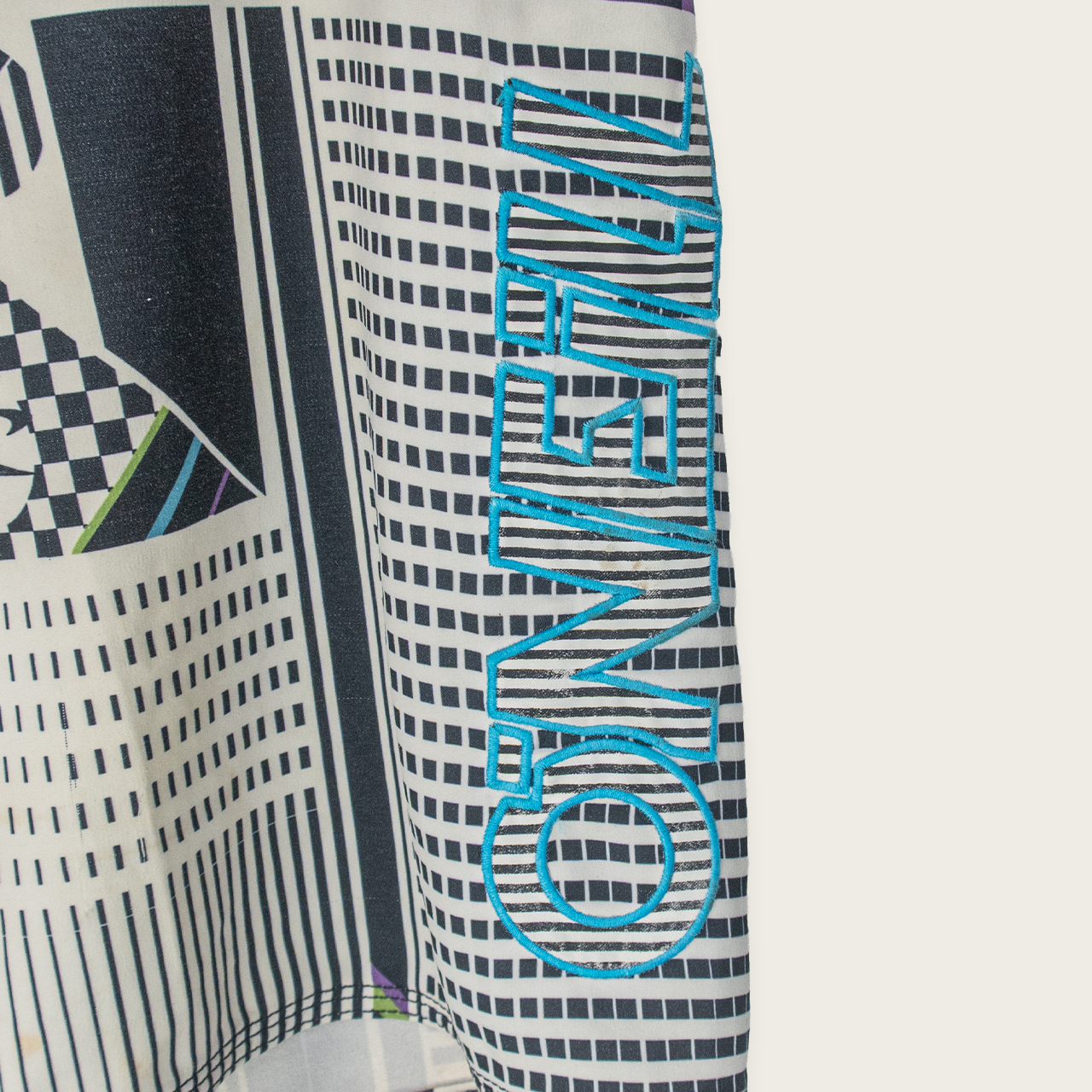 00's O'NEILL BOARD SHORTS - 32"