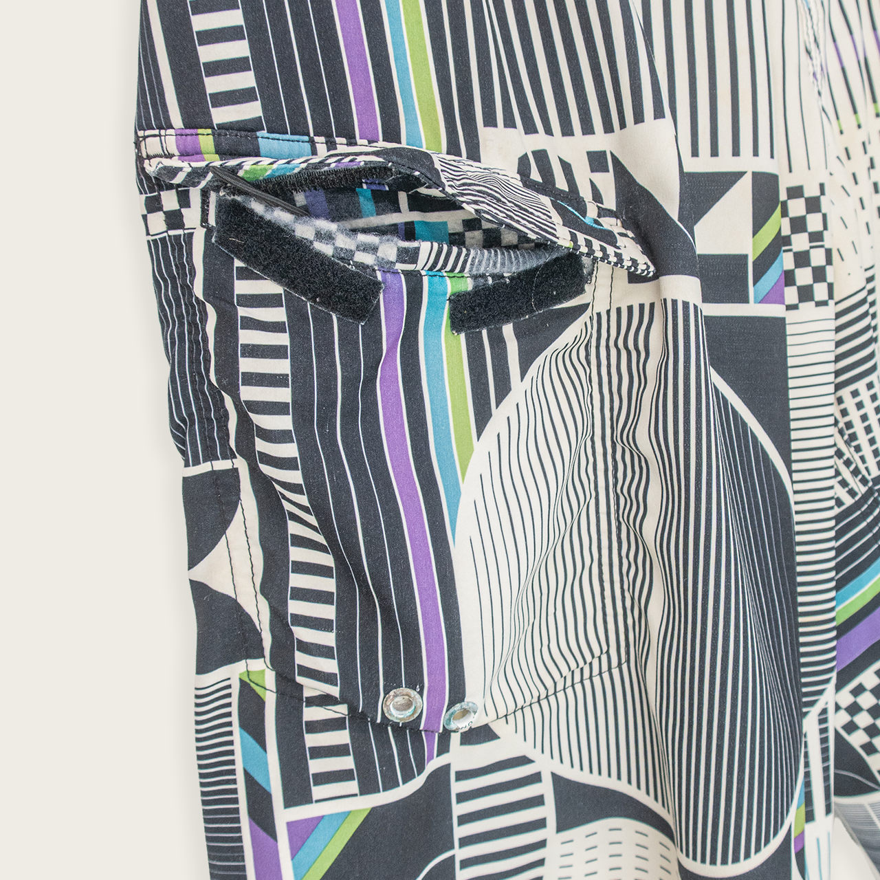 00's O'NEILL BOARD SHORTS - 32"