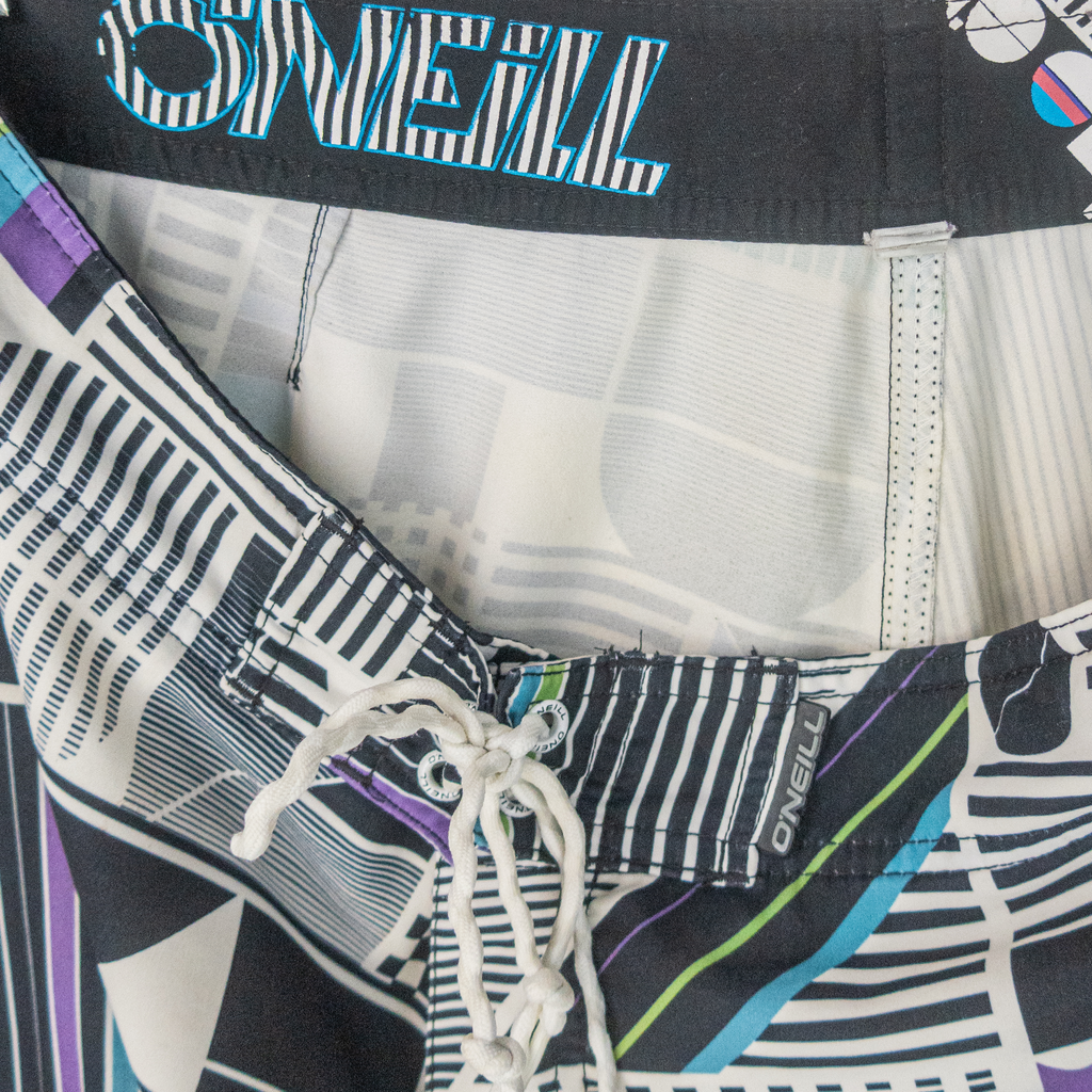 00's O'NEILL BOARD SHORTS - 32"