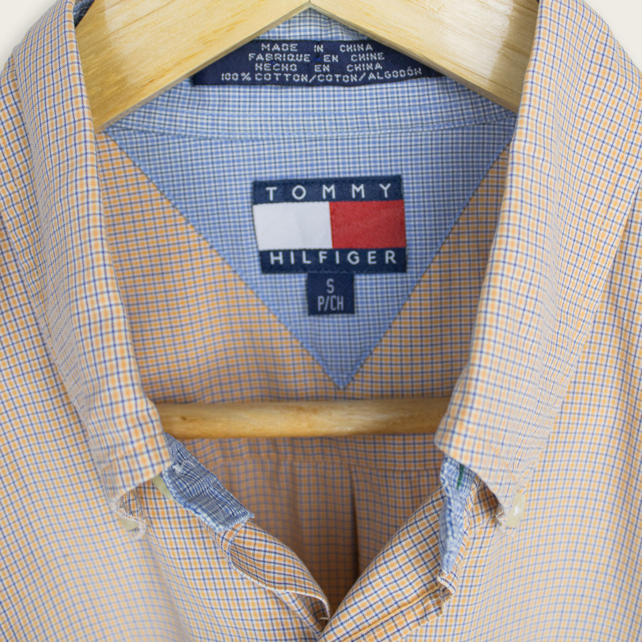 VINTAGE LONG-SLEEVE TOMMY HILFIGER BUTTON-UP SHIRT - S