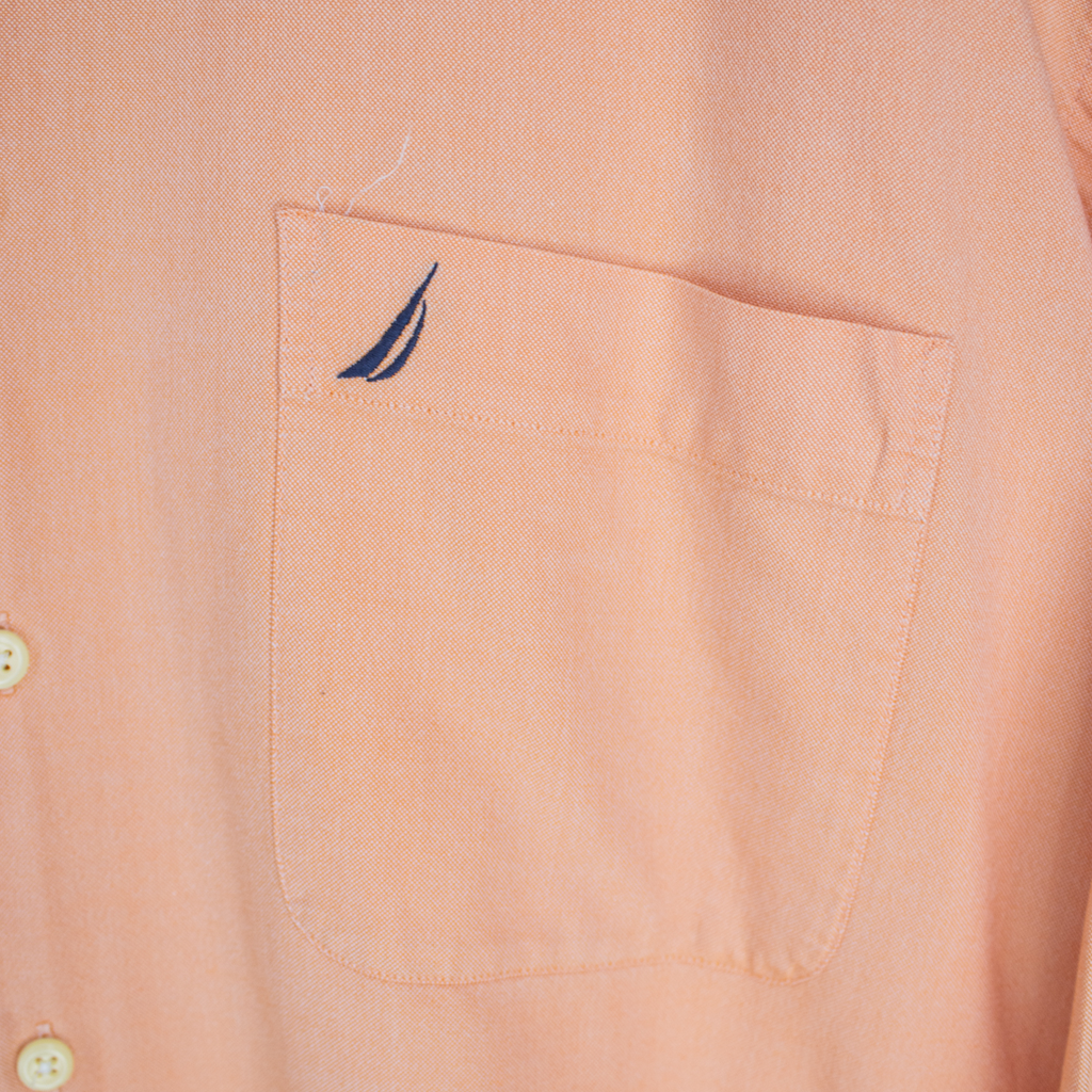 VINTAGE LONG-SLEEVE NAUTICA BUTTON-UP SHIRT - L