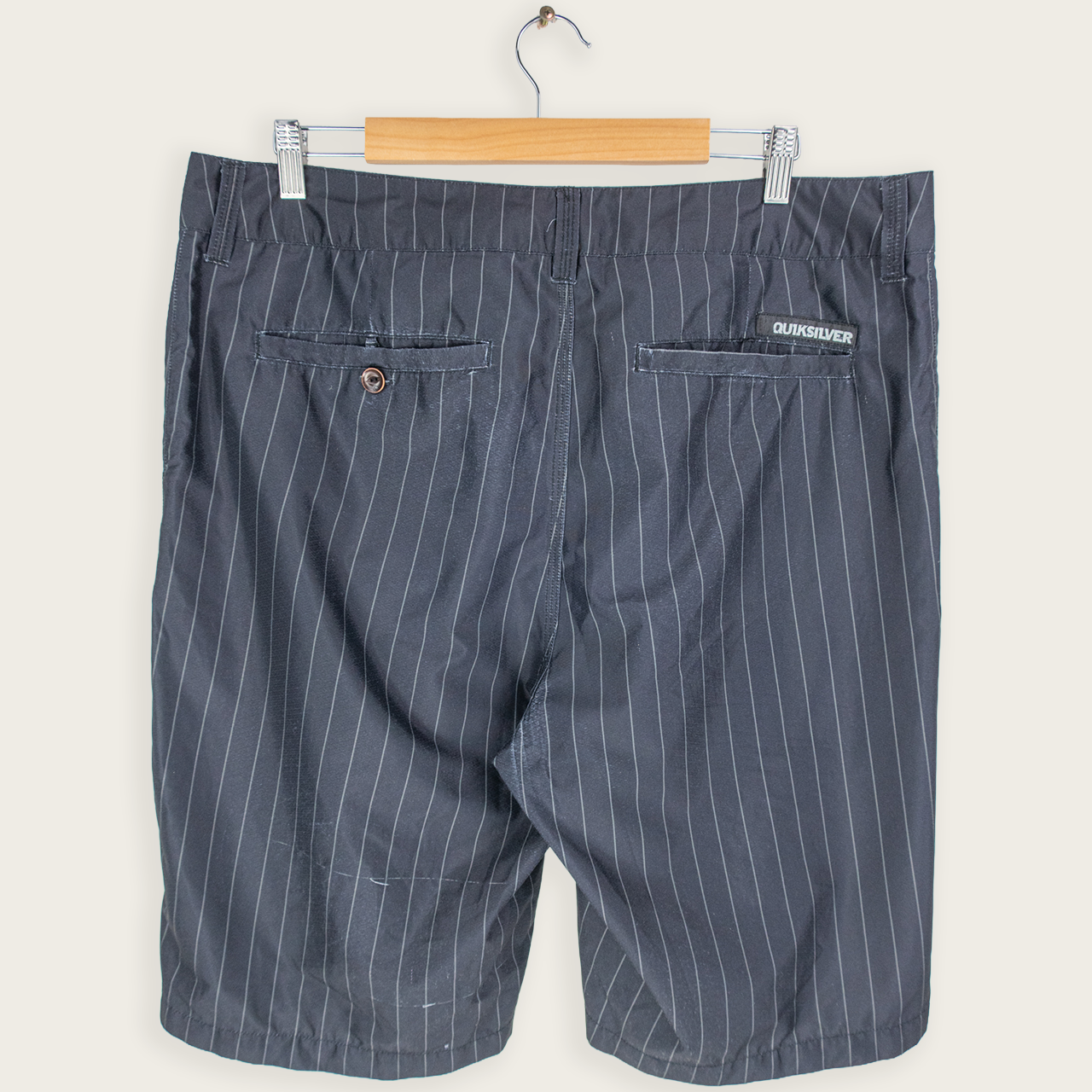 00's QUIKSILVER BOARD SHORTS - 38"