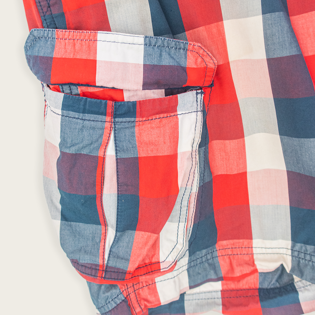 00's PUMA CHECKERED CARGO SHORTS - M