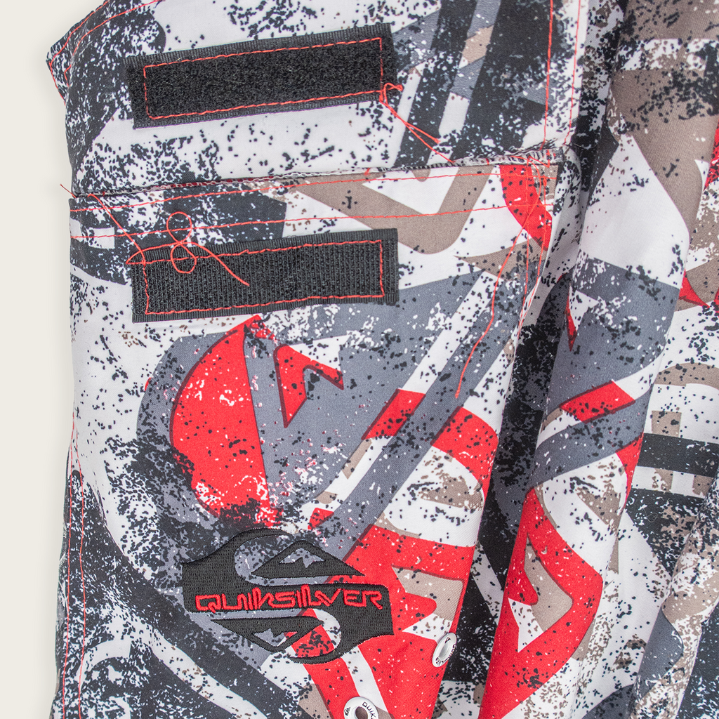 00's QUIKSILVER BOARD SHORTS - 36"