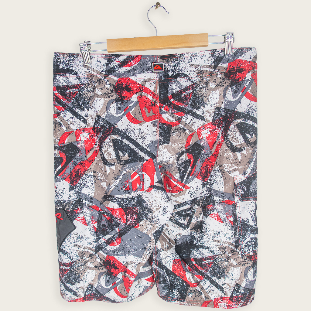 00's QUIKSILVER BOARD SHORTS - 36"