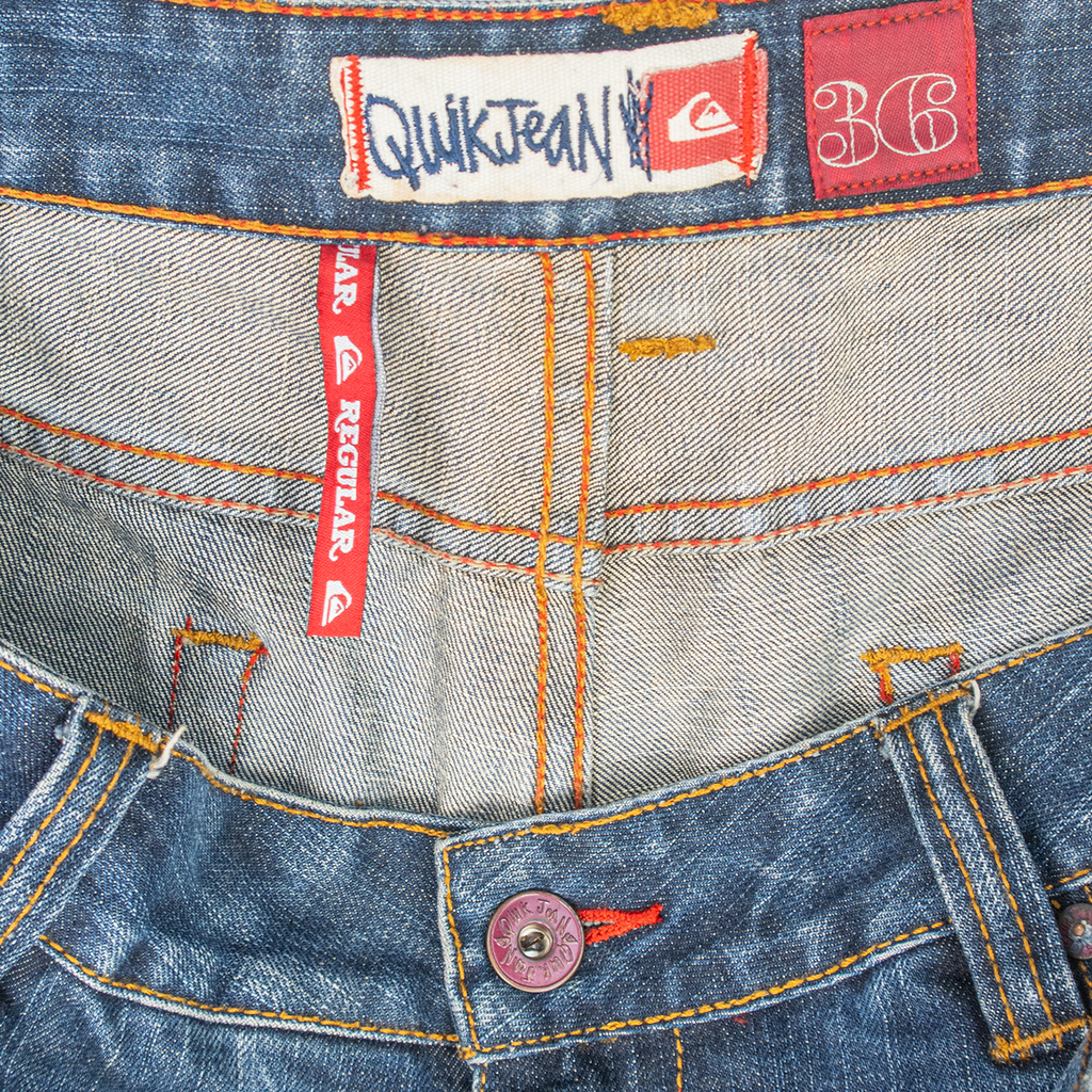 00's QUIKSILVER DENIM SHORTS - 36"