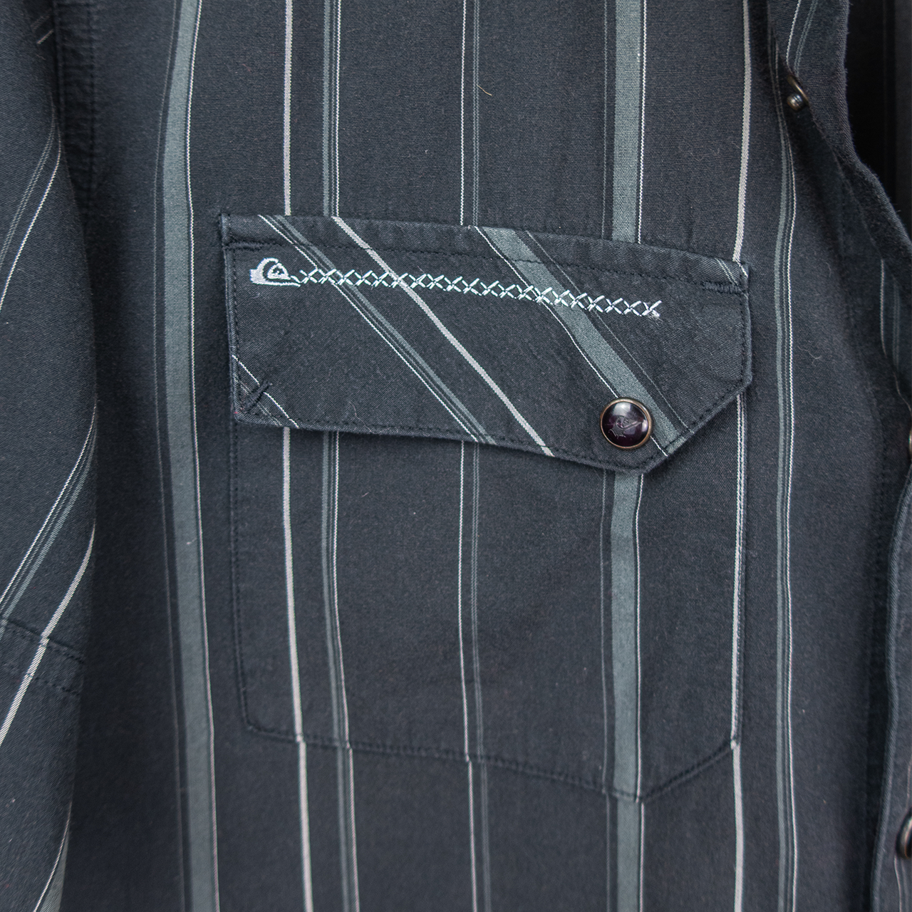 00's Quiksilver Button-Up Shirt - S