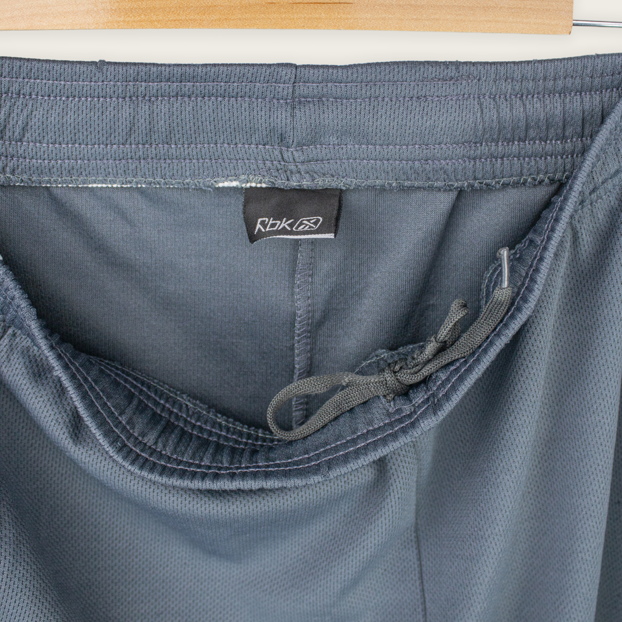 VINTAGE REEBOK TRACK SHORTS - 38"