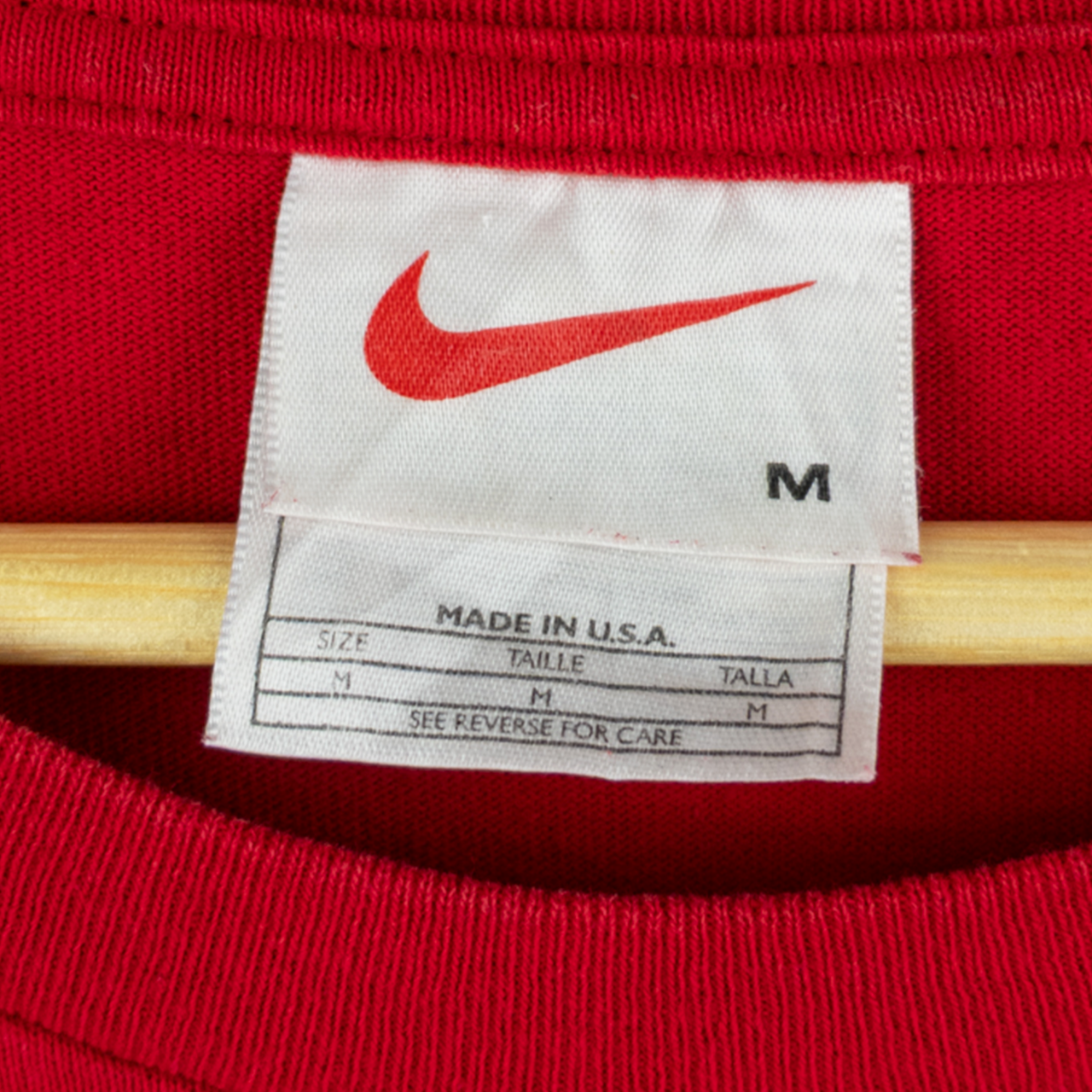 VINTAGE NIKE T-SHIRT - M