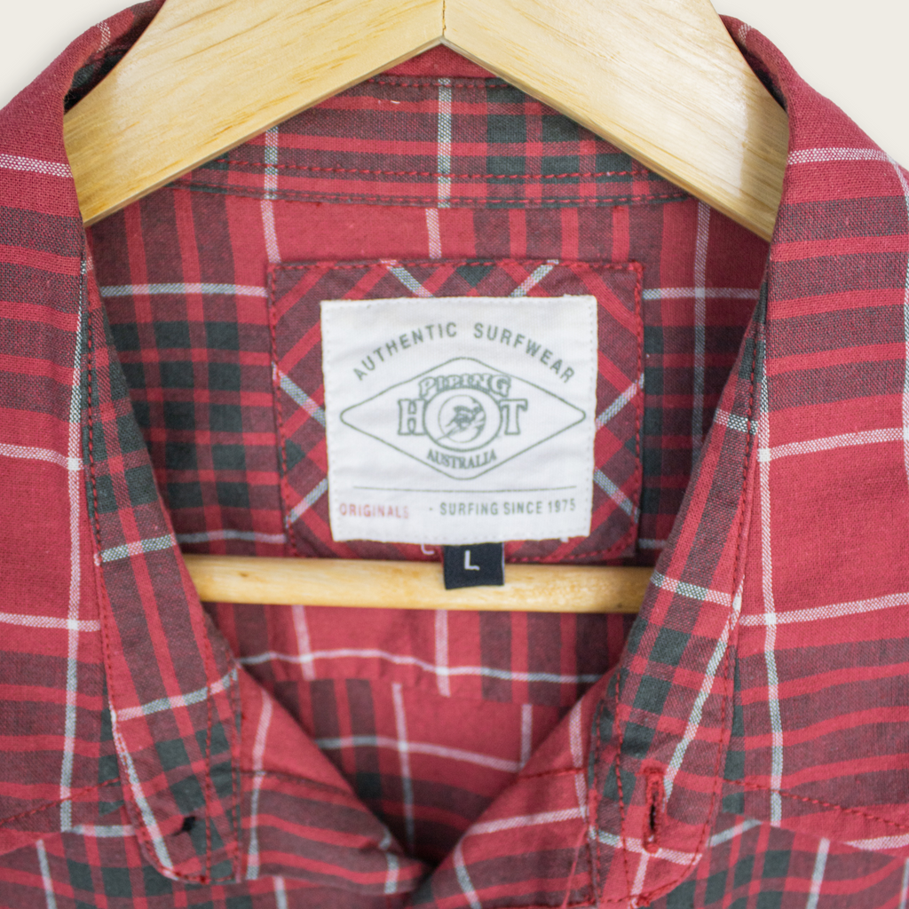 VINTAGE PIPING HOT BUTTON-UP SHIRT - L