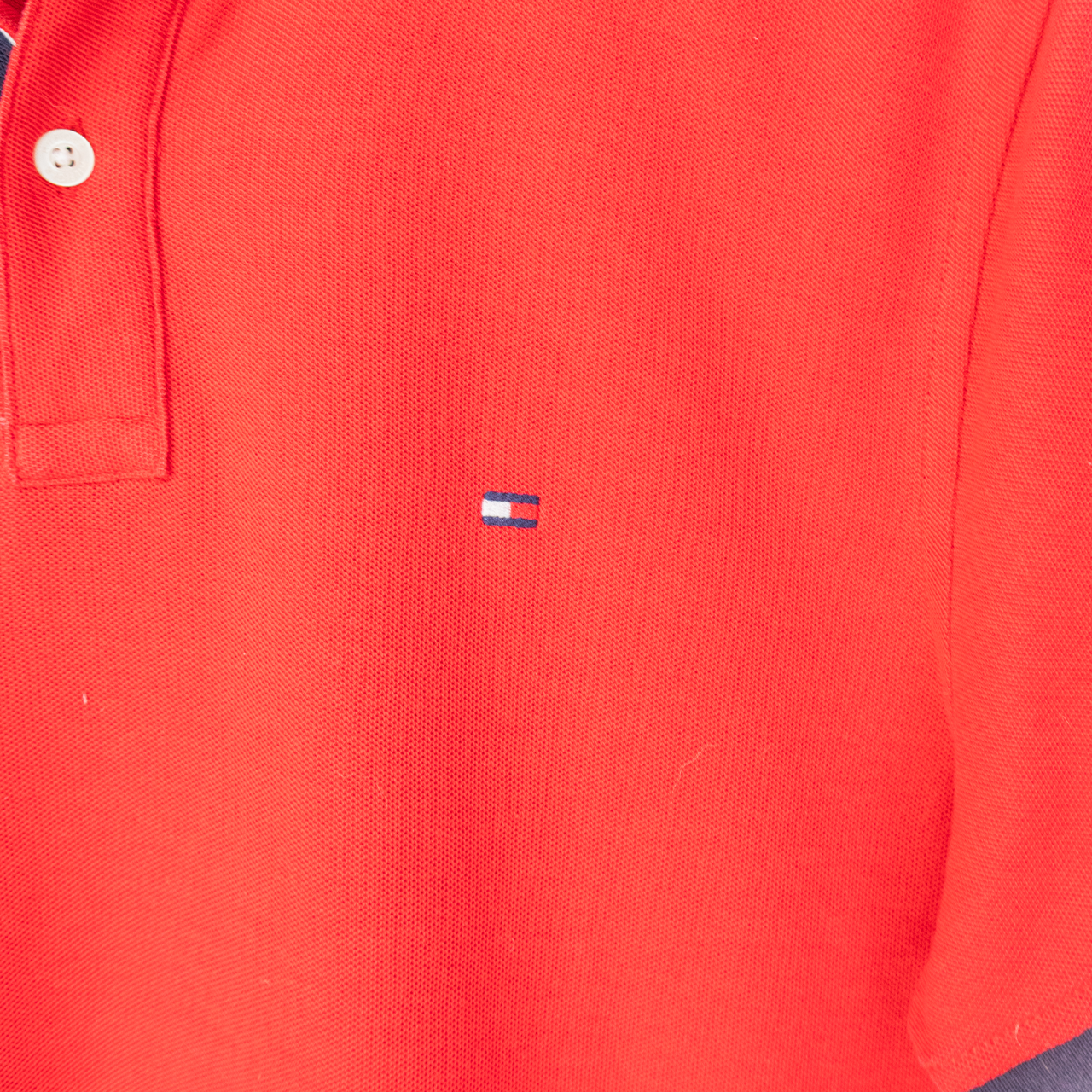 TOMMY HILFIGER POLO SHIRT - M
