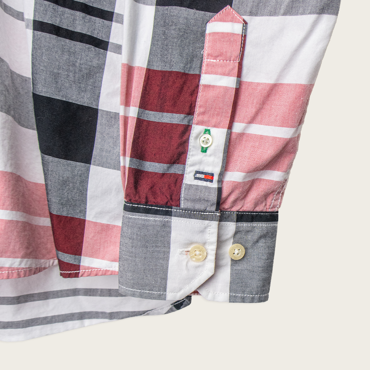 00's Tommy Hilfiger Button-Up Shirt - S