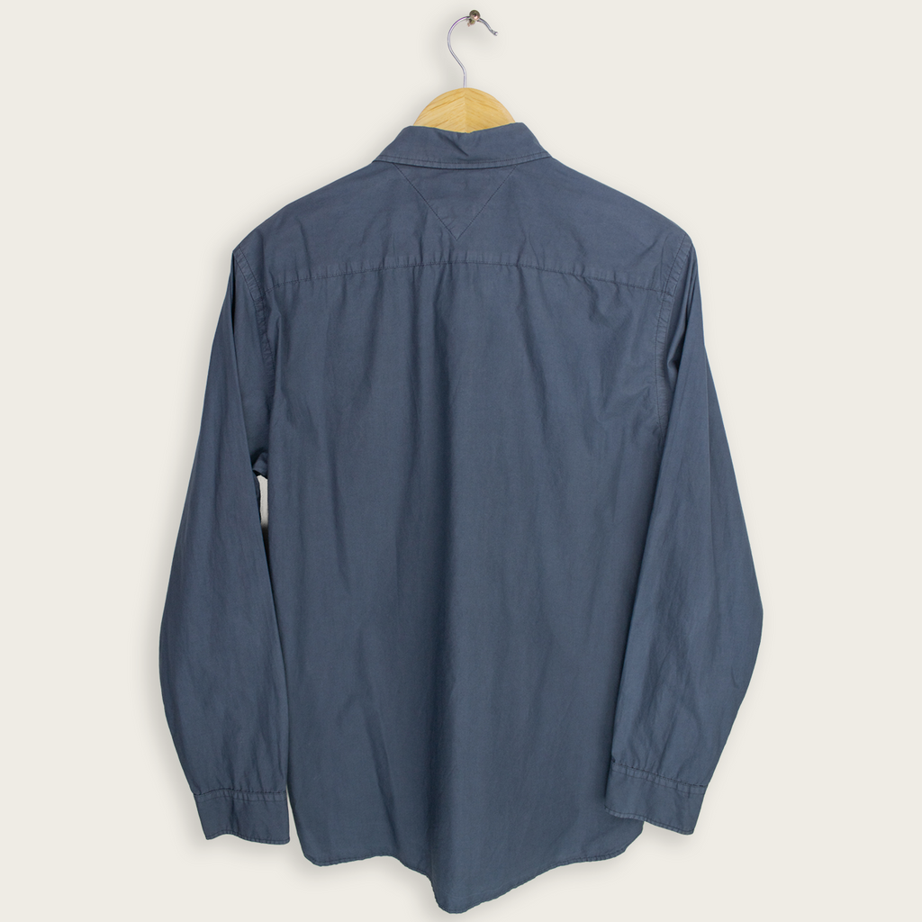 VINTAGE LONG-SLEEVE TOMMY HILFIGER BUTTON-UP SHIRT - M