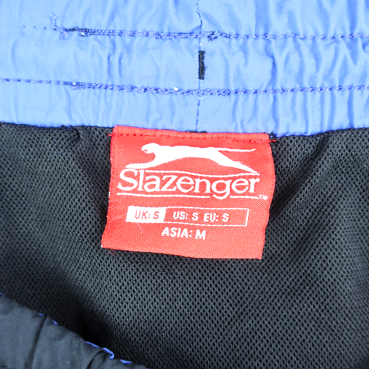 VINTAGE SLAZENGER SHORTS - S
