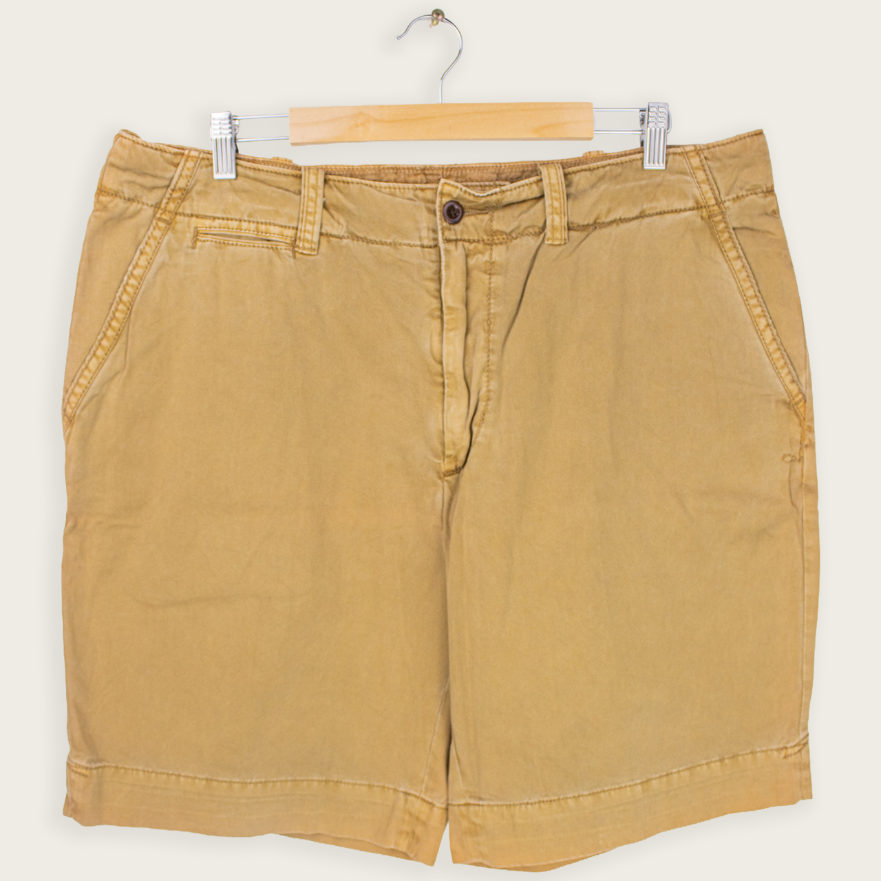 90's RALPH LAUREN ADJUSTABLE CHINO SHORTS - 38"