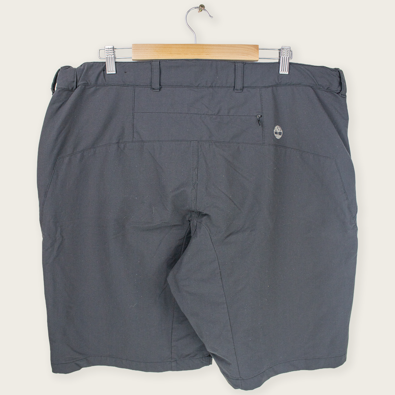 VINTAGE TIMBERLAND SHORTS - 40"