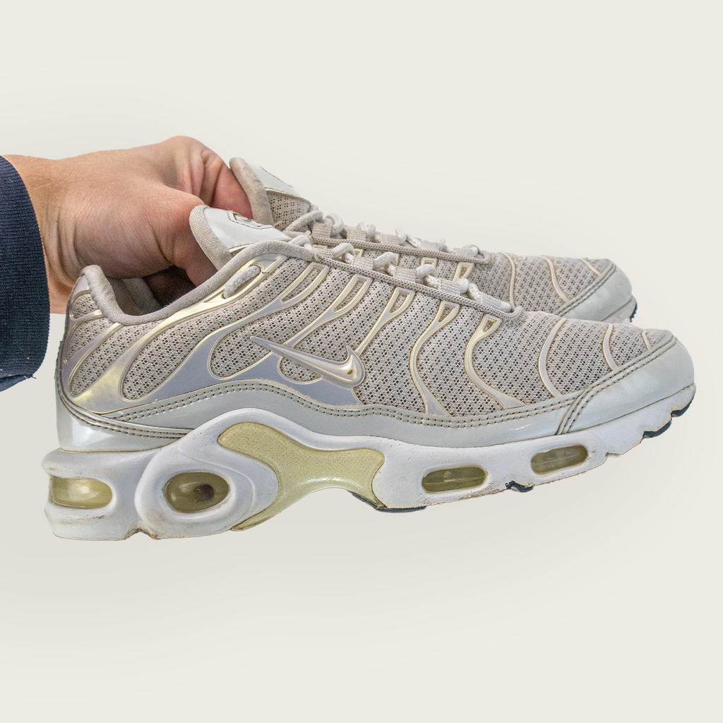 Women's 2019 Cream White NIKE TN Air Max Plus - US 6.5