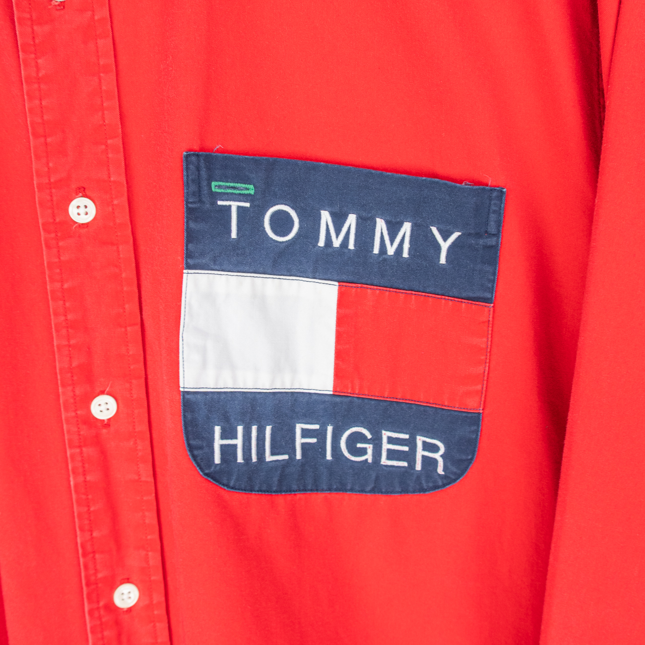 90's TOMMY HILFIGER BUTTON-UP SHIRT - M