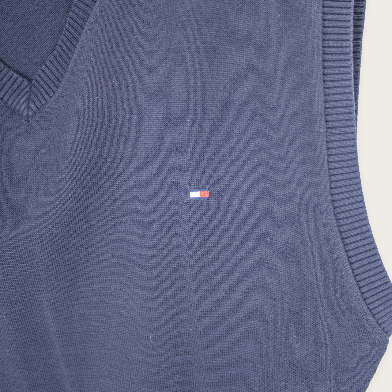TOMMY HILFIGER KNIT SWEATER VEST - XL