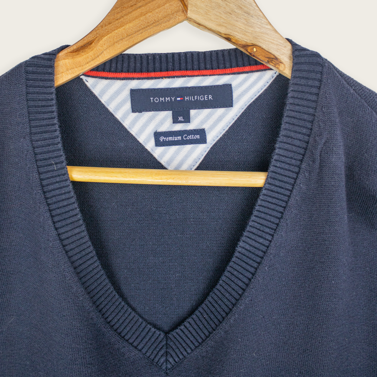 TOMMY HILFIGER KNIT SWEATER VEST - XL