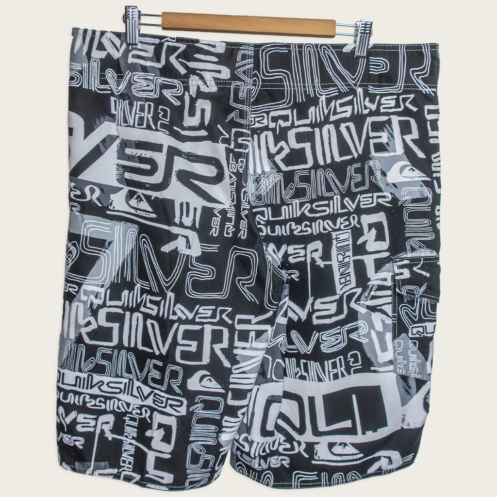 00s Quiksilver Board Shorts - XL