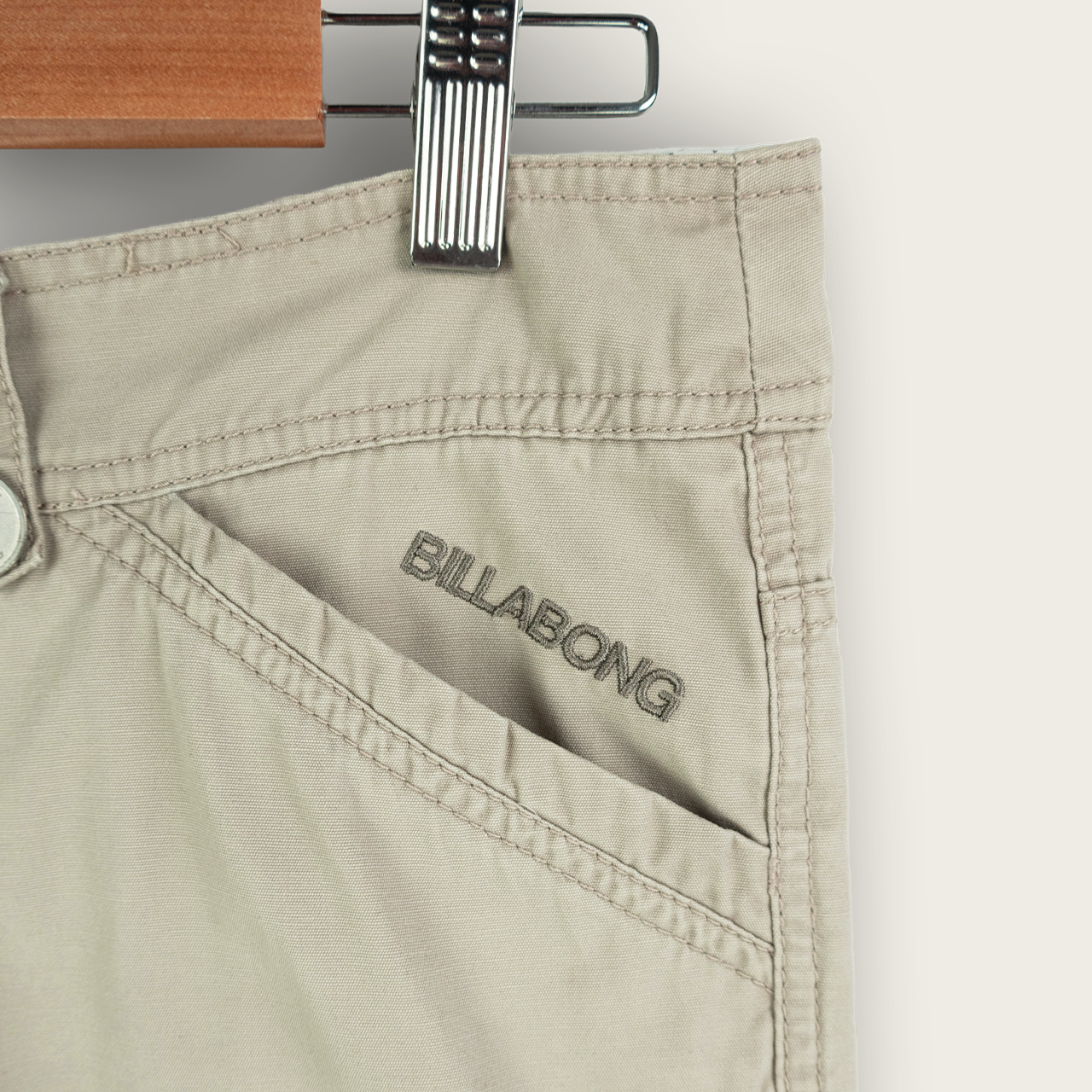 VINTAGE WMNS BILLABONG CARGO SHORTS - 10