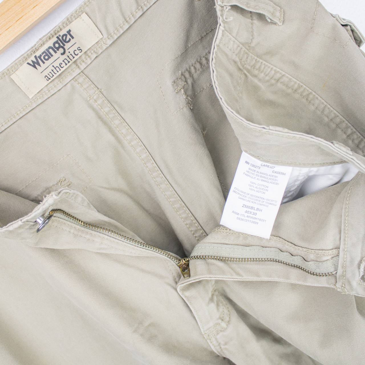 VINTAGE WRANGLER CARGO PANTS - 40"