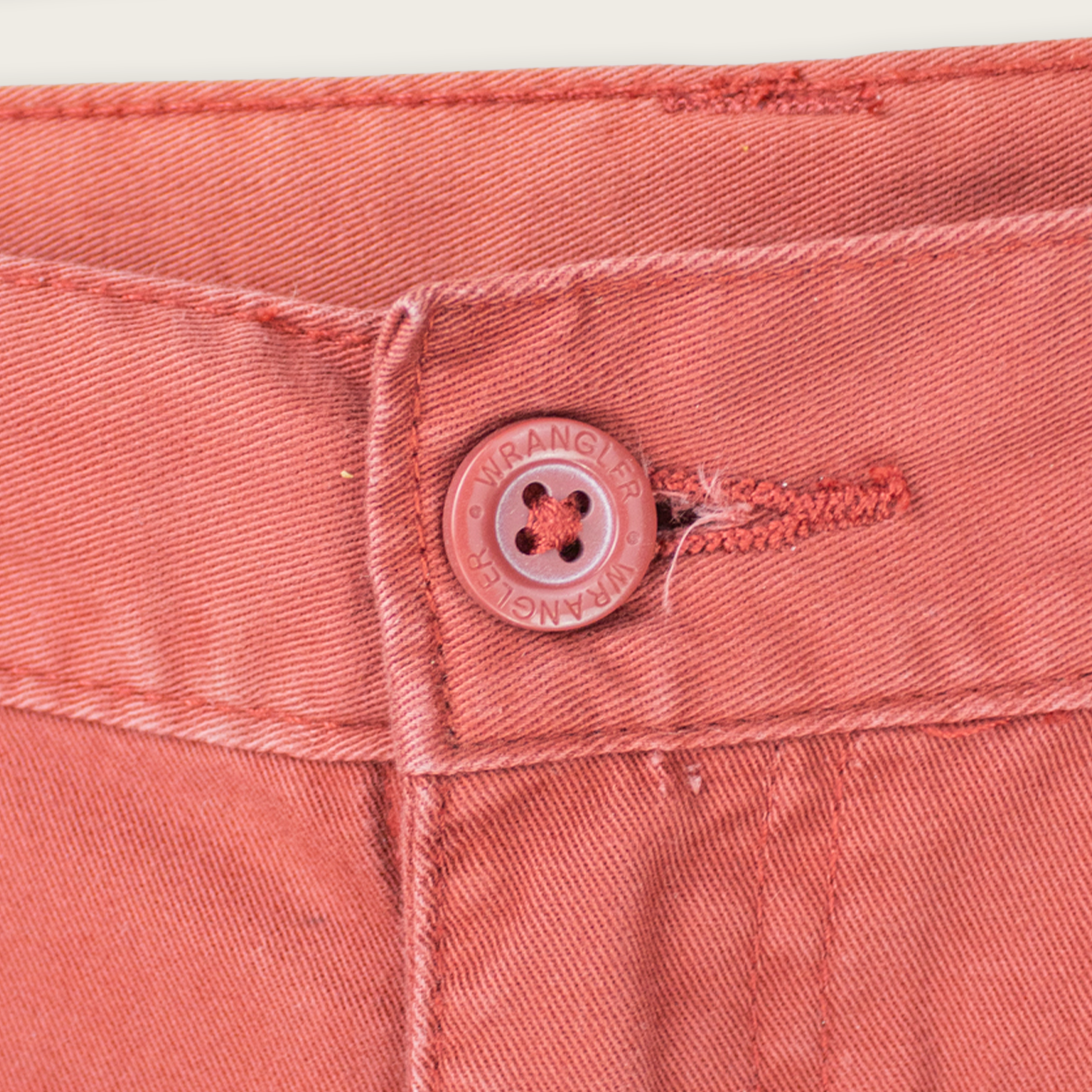 VINTAGE WRANGLER CARGO SHORTS - 40"