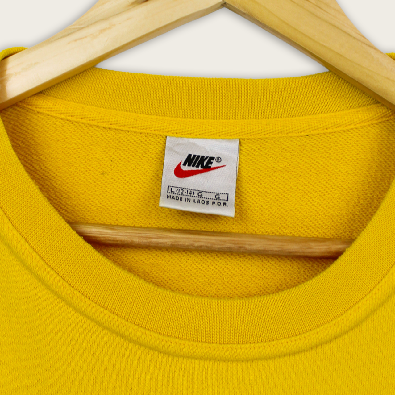 VINTAGE NIKE SWEATER - L